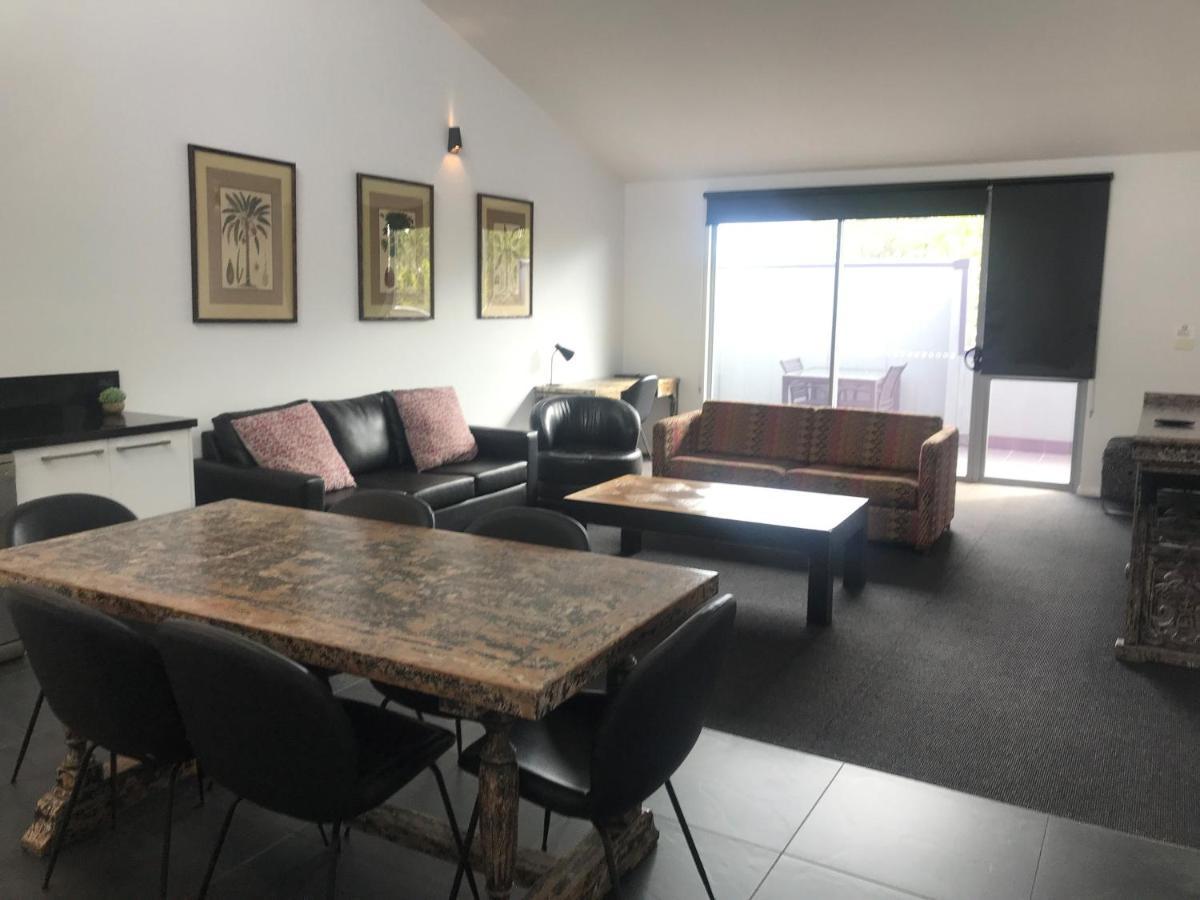 Crown On Darby Newcastle Aparthotel Ngoại thất bức ảnh