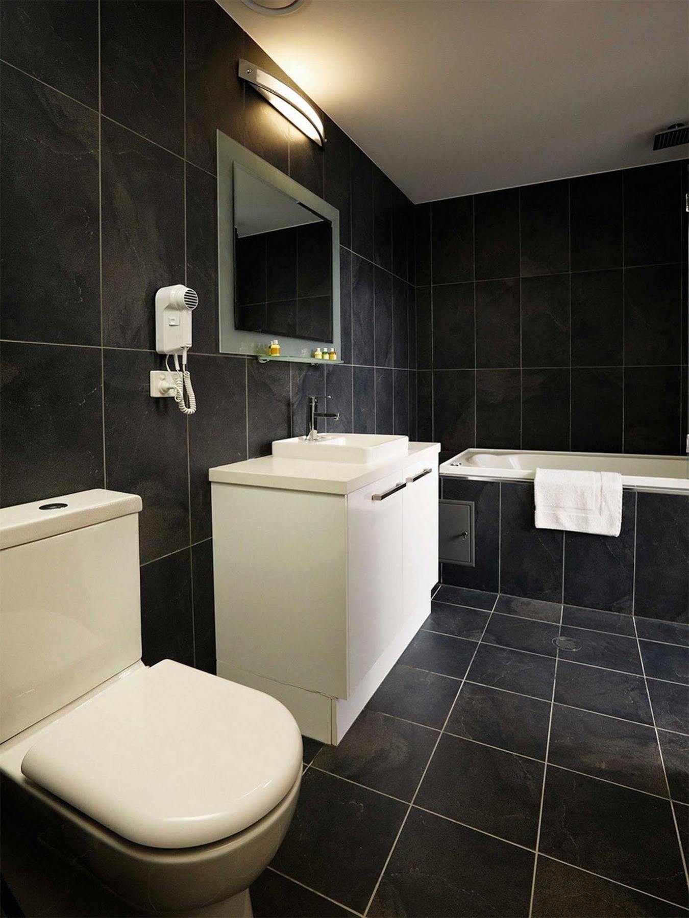 Crown On Darby Newcastle Aparthotel Ngoại thất bức ảnh